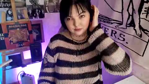 Ivy online show from October 4, 2:09 am