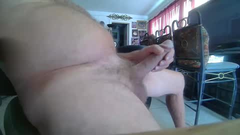 Snapshot of 86406stud chatting on September 30, 5:01 pm 86406stud online show from September 30, 5:01 pm