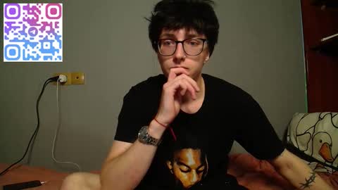 Phillip online show from October 26, 4:17 pm