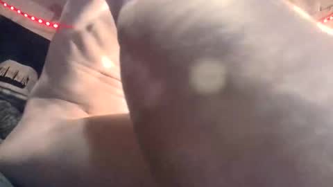 8inches4you2 online show from December 1, 4:10 am