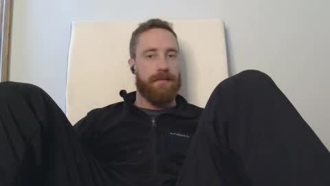 8InchesAndSomeHoles online show from February 10, 6:11 pm