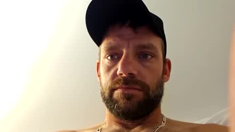 8inchwhiteboy88 online show from February 19, 6:01 am