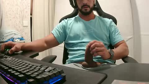 Arturo online show from April 9, 10:04 pm