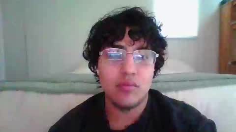 Butterfly boy online show from December 23, 7:09 pm