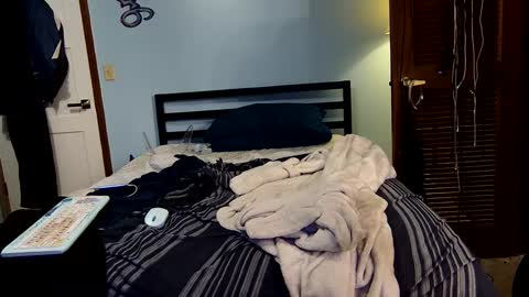 8over6 online show from December 4, 1:52 am