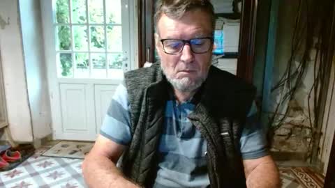 _123_voyeur_ online show from September 24, 9:16 am