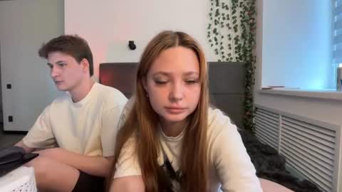 EMILY AND  MARCUS online show from July 3, 3:00 am
