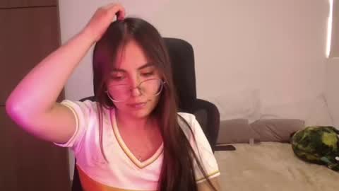 abby 3 online show from July 3, 6:23 pm