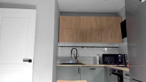 Adam online show from February 12, 5:05 pm