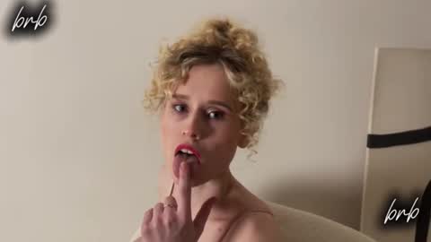 adel online show from September 28, 5:55 pm