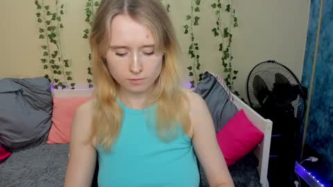 adel online show from February 4, 6:38 pm