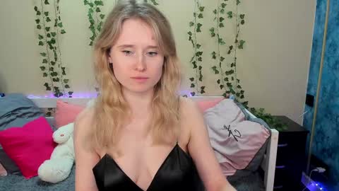 adel online show from March 2, 9:32 pm