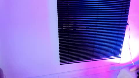 _aithanaa_ online show from January 13, 9:33 pm