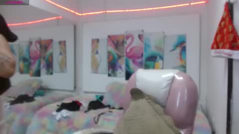 _alegriamartinez_ online show from February 18, 12:39 pm