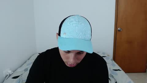 Alex online show from February 3, 4:14 am