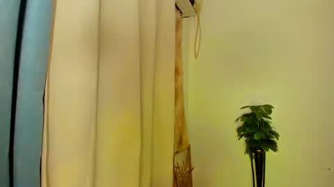  Alexa14 online show from November 11, 8:33 pm