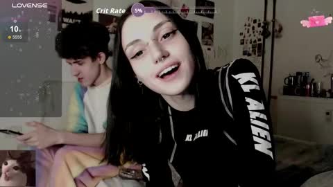 Charlotte and Alex online show from November 16, 8:22 pm