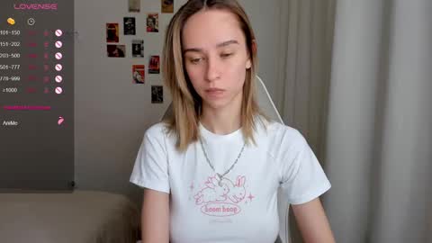 Snapshot of _alissaa_ chatting on February 11, 5:40 pm Alice online show from February 11, 5:40 pm