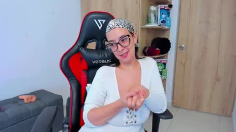 AMANDA online show from September 23, 6:03 pm