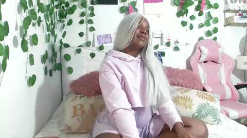 Snapshot of _amy_rojas_ chatting on February 24, 12:41 am ask me online show from February 24, 12:41 am