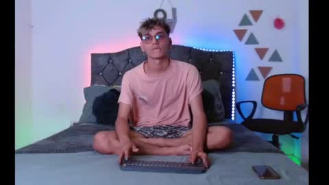 Andres online show from January 10, 4:41 pm