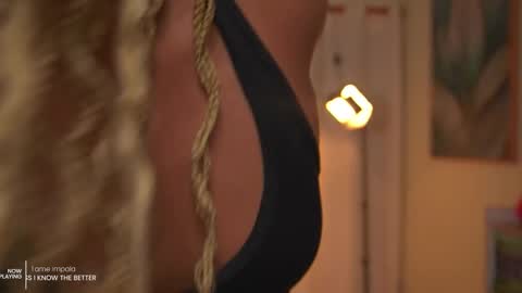 Angie -  online show from October 3, 10:07 pm