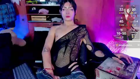 Angell Dustt  online show from July 8, 11:41 pm