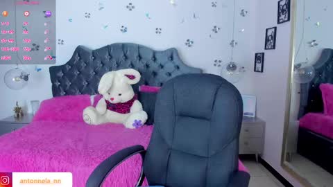 antonnela online show from February 11, 1:20 pm