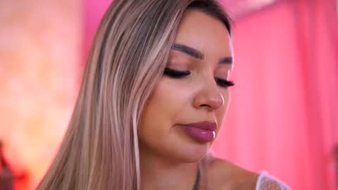 Arielle online show from December 4, 10:15 am