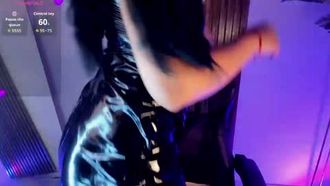   online show from March 31, 1:11 pm