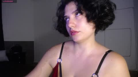 atenea online show from January 5, 1:56 am