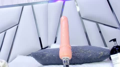 Aura online show from February 26, 6:19 am