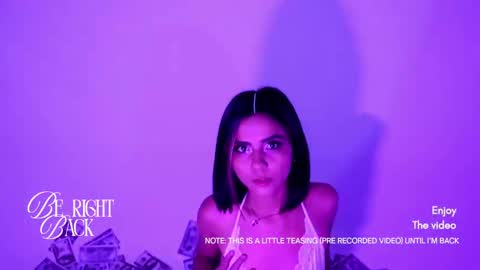 _aurora_collins_ online show from October 1, 12:59 pm