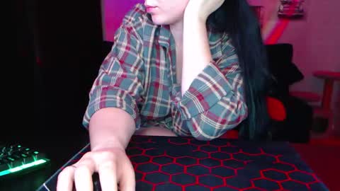 Tiffany online show from November 15, 12:45 am