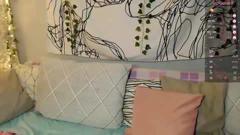Snapshot of _blonde_barbie_ chatting on September 17, 5:05 pm Elizabeth online show from September 17, 5:05 pm