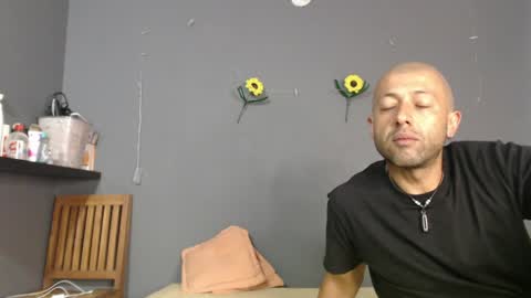 _bonnie__and_clyde online show from May 14, 8:29 pm