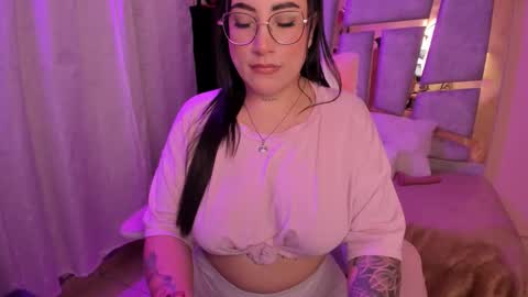 Angie  Independent model online show from September 29, 11:15 pm