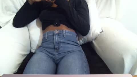 _bunny_b online show from March 10, 10:07 am