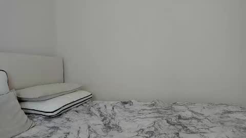   online show from February 15, 7:51 am