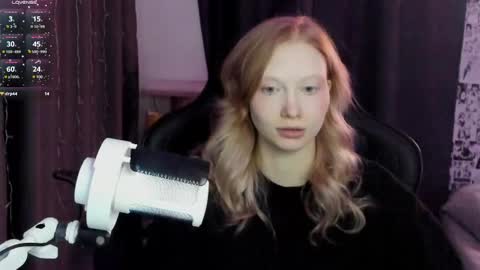 Snapshot of _caramel_milk_ chatting on February 17, 3:55 pm Merlizz online show from February 17, 3:55 pm