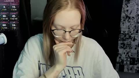 Snapshot of _caramel_milk_ chatting on March 3, 3:54 pm Merlizz online show from March 3, 3:54 pm