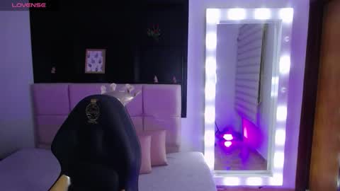 _charlotte_collins_ online show from October 12, 4:21 pm