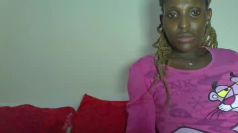clara online show from May 17, 12:25 pm