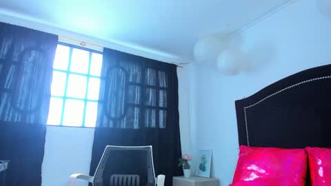 _cleo_hott online show from February 4, 6:38 pm