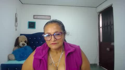 _cristal09 online show from September 10, 6:20 pm