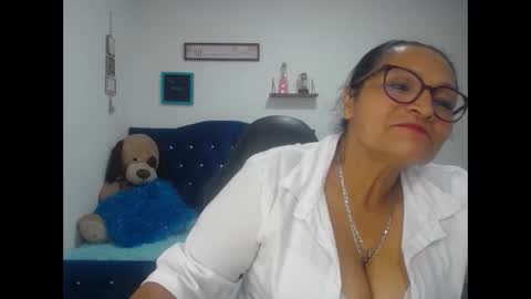 _cristal09 online show from September 11, 8:10 pm