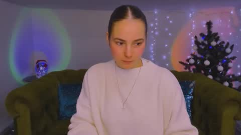 Erika online show from December 17, 1:18 pm