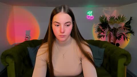 Erika online show from October 25, 9:08 am