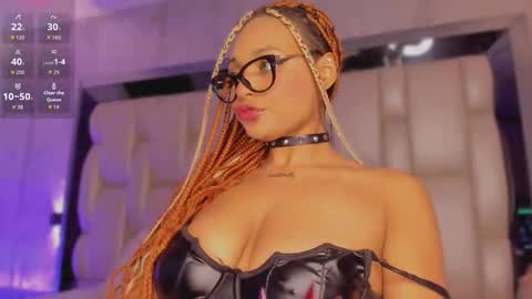     online show from December 5, 8:17 pm