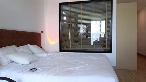 DemiDee online show from October 15, 1:20 am